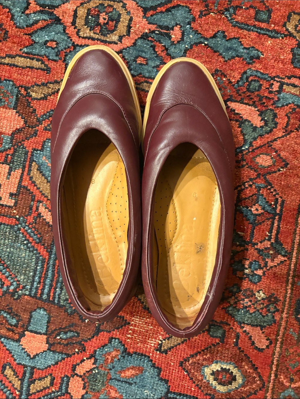 Beklina Margo Sneaker size 8